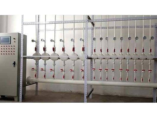 Diaphragm pump dosing machine